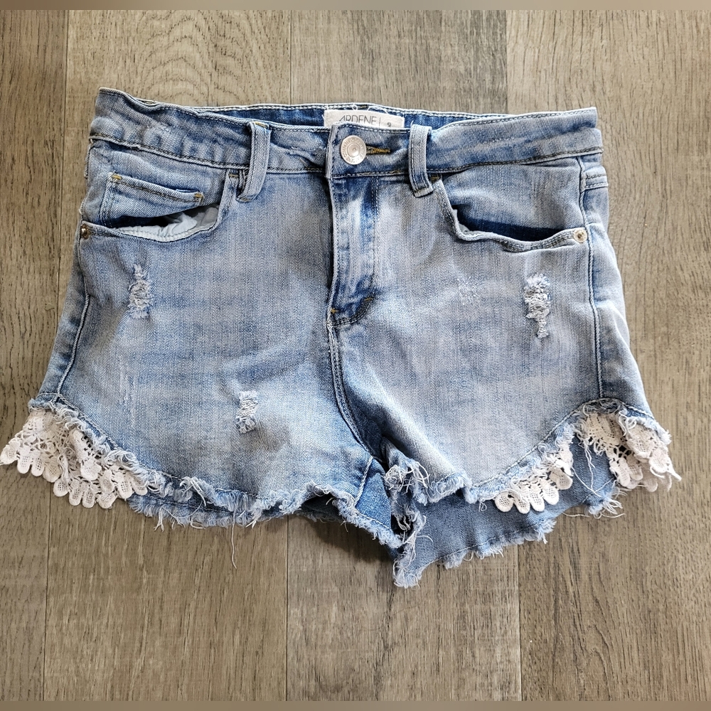 Ardene size 3 shorts, very cute! VGUC.